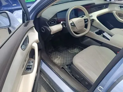 Roewe D7 2024, 11000 км, за 88200 CNY - фото 16