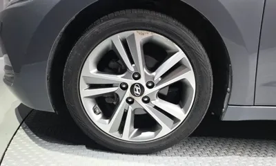 Hyundai Avante 2018, 95515 км, за 9500000 KRW - фото 5