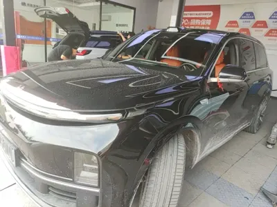 Li Auto Li L9 · 2023 год