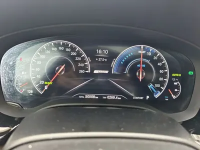 BMW 5 Series New Energy 2019, 51000 км, за 122000 CNY - фото 11