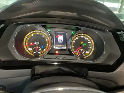 Volkswagen Tiguan L 2020, 57200 км, за 94900 CNY - фото 8