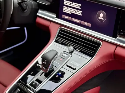 Porsche Panamera 2022, 28000 км, за 688000 CNY - фото 7