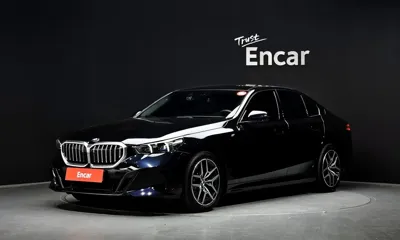 BMW 5-Series · 2025 год