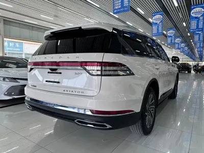 Lincoln Aviator 2023, 71000 км, за 248900 CNY - фото 6