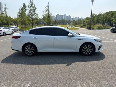 Kia K5 2019, 118925 км, за 9500000 KRW