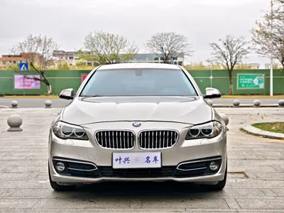 BMW 5 Series 2017, 120000 км, за 88800 CNY