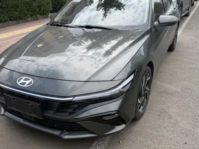 Hyundai Elantra · 2024 год