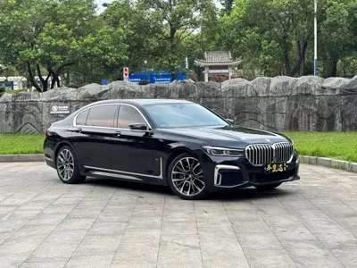 BMW 7 Series 2021, 100000 км, за 278800 CNY