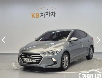 Hyundai Avante · 2016 год