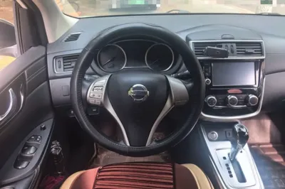 Nissan Tiida 2016, 67600 км, за 40937.37 CNY - фото 10