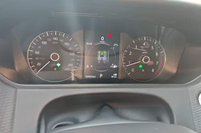 Land Rover Range Rover Velar 2018, 108900 км, за 143651.81 CNY - фото 11