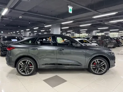 Audi Q5 2025, 12 км, за 85000000 KRW