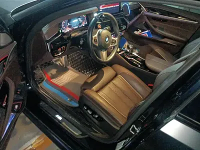 BMW 5 Series 2022, 51900 км, за 211000 CNY - фото 9