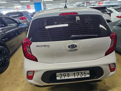 Kia Morning 2018, 95285 км, за 7800000 KRW