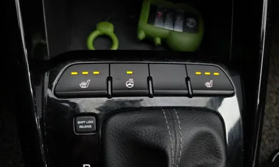 Kia Stonic 2018, 137984 км, за 7890000 KRW - фото 18
