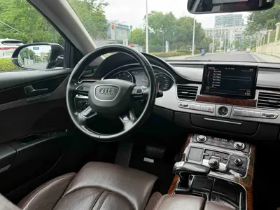 Audi A8 2012, 180000 км, за 61600 CNY - фото 11