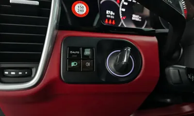 Porsche Cayenne 2021, 96447 км, за 65000000 KRW - фото 20
