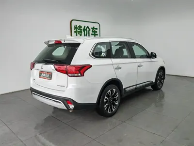 Mitsubishi Outlander 2020, 60199 км, за 47900 CNY - фото 2