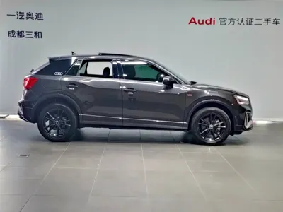 Audi Q2L 2024, 25700 км, за 106800 CNY