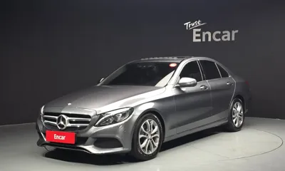 Mercedes-Benz C-Class · 2017 год