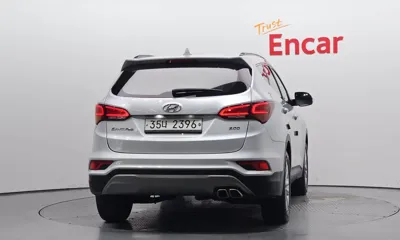 Hyundai Santafe 2018, 195923 км, за 9300000 KRW