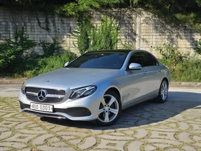 Mercedes-Benz E-Class · 2017 год