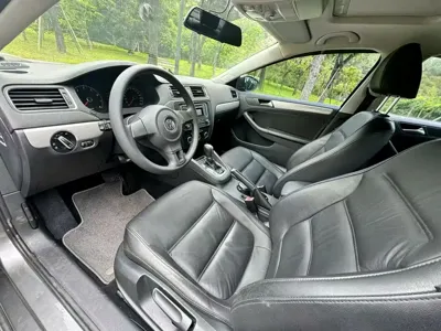 Volkswagen Sagitar 2013, 60000 км, за 23800 CNY