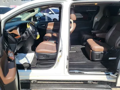 Toyota Sienna 2017, 127472 км, за 17800000 KRW - фото 11