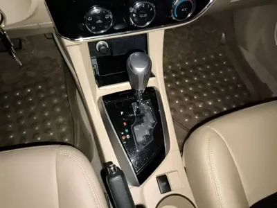 Toyota Corolla 2015, 119500 км, за 39900 CNY - фото 7