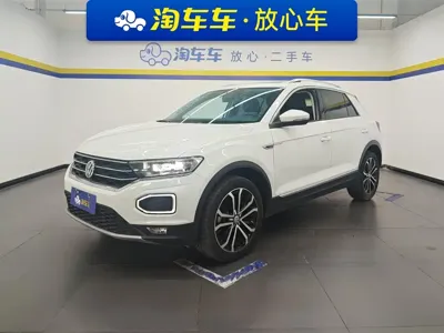 Volkswagen T-Roc · 2021 год