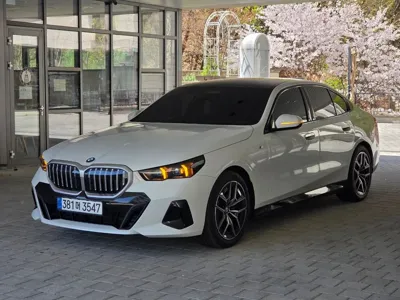 BMW 5-Series · 2025 год