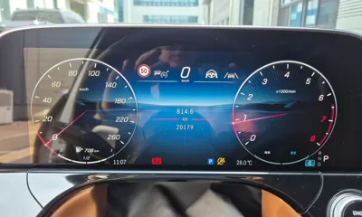 Mercedes-Benz E-Class 2025, 20180 км, за 56200000 KRW - фото 6
