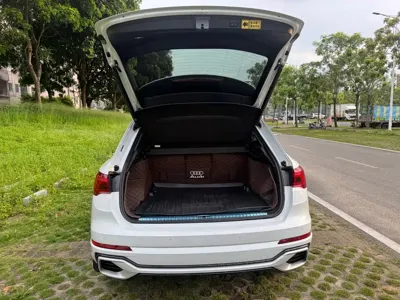 Audi Q3 2025, 11600 км, за 125000 CNY - фото 19