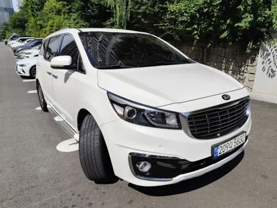 Kia Canival 2017, 201150 км, за 10500000 KRW