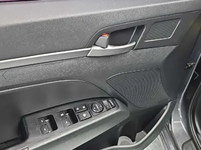 Hyundai Avante 2018, 86039 км, за 9600000 KRW - фото 14