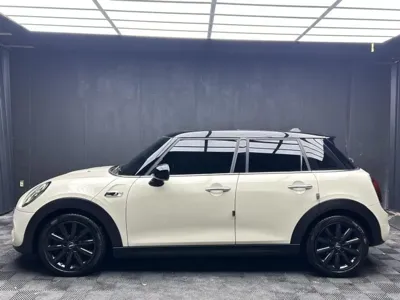 MINI Cooper 2019, 96201 км, за 15100000 KRW