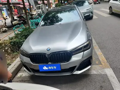 BMW 5 Series 2022, 61600 км, за 208400 CNY - фото 2