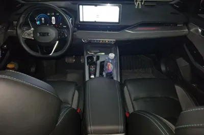Geely Auto Preface 2023, 87400 км, за 73426.27 CNY - фото 6