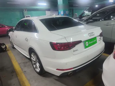 Audi A4L 2018, 118400 км, за 103629.81 CNY