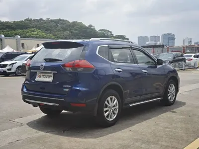 Nissan X-Trail 2017, 63000 км, за 58000 CNY