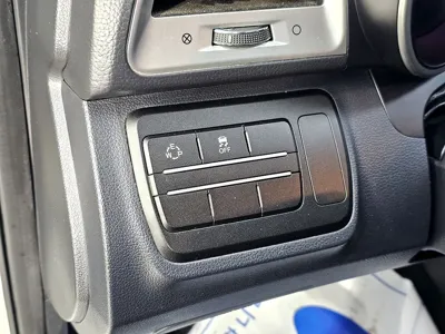 KG_Mobility_Ssangyong TIBOLI 2016, 217000 км, за 2600000 KRW - фото 12