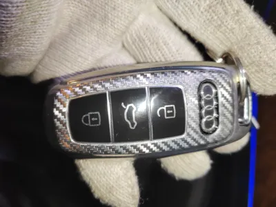Audi A8 2018, 87600 км, за 317978.07 CNY - фото 9