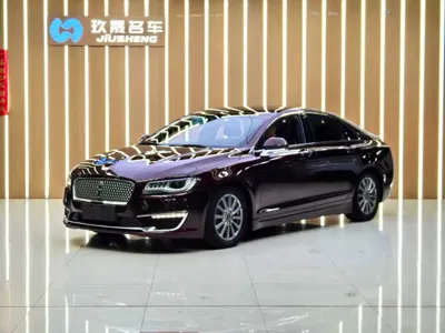 Lincoln MKZ · 2017 год