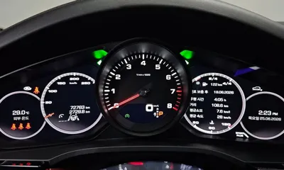 Porsche Cayenne 2021, 72763 км, за 68900000 KRW - фото 8