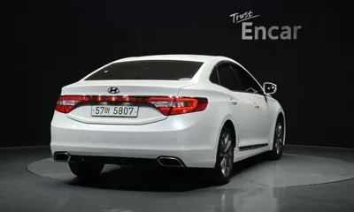 Hyundai Grandeur 2015, 106461 км, за 7800000 KRW - фото 2