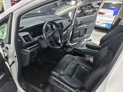 Honda Odyssey 2021, 90000 км, за 108800 CNY - фото 9