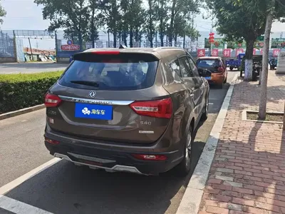 Fengguang Fengguang 580 2017, 44100 км, за 14400 CNY