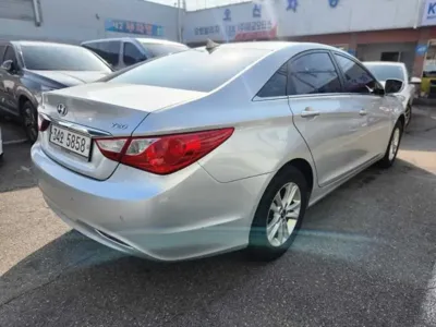 Hyundai Sonata 2012, 193160 км, за 3300000 KRW - фото 5