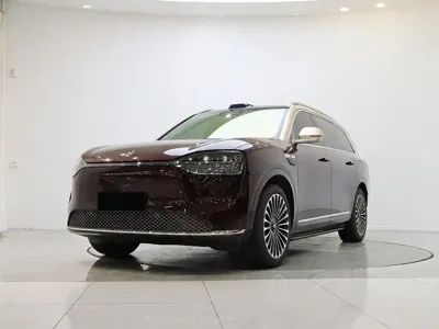 AITO 问界 AITO M9 · 2025 год