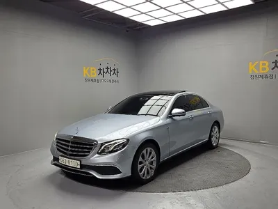 Mercedes-Benz E-Class · 2017 год